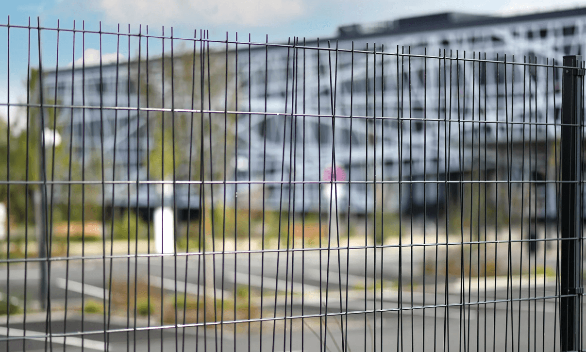 <header>
<h1 class="page-title">TREILLIS SOUDÉ OOBAMBOO</h1>
</header>
<div class="produits-details-description"> </div>
