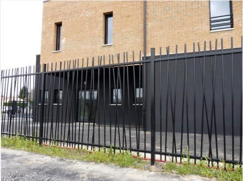 <p><span style="font-size: 14pt;">CLOTURE BARREAUDÉE JUNGLE</span></p>
