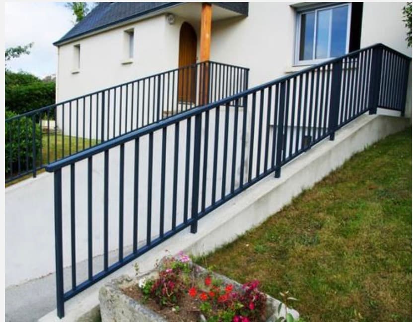 <h1>GARDE-CORPS KOSTUM YANA</h1>
<h1> </h1>
